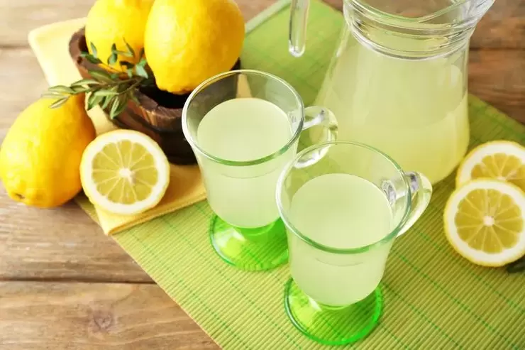 диетаға арналған лимон суы